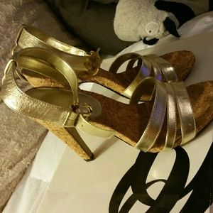 Nine West gold cork heels size 7